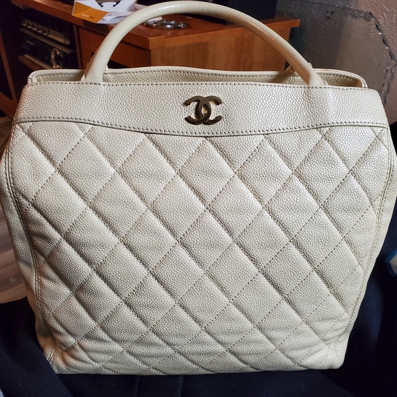 Chanel Matelasse Caviar CC Tote - Picture 1 of 16